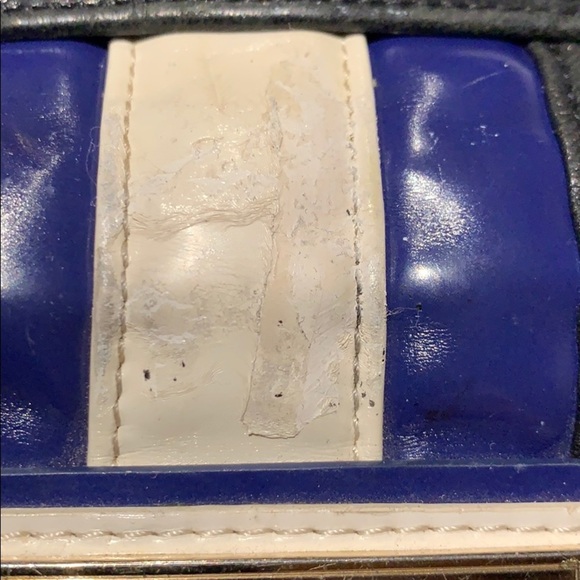 Authentic Leather L.A..M.B Wallet - Picture 3 of 6